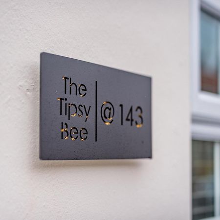 The Tipsy Bee At 143, Villa Guisborough Dış mekan fotoğraf