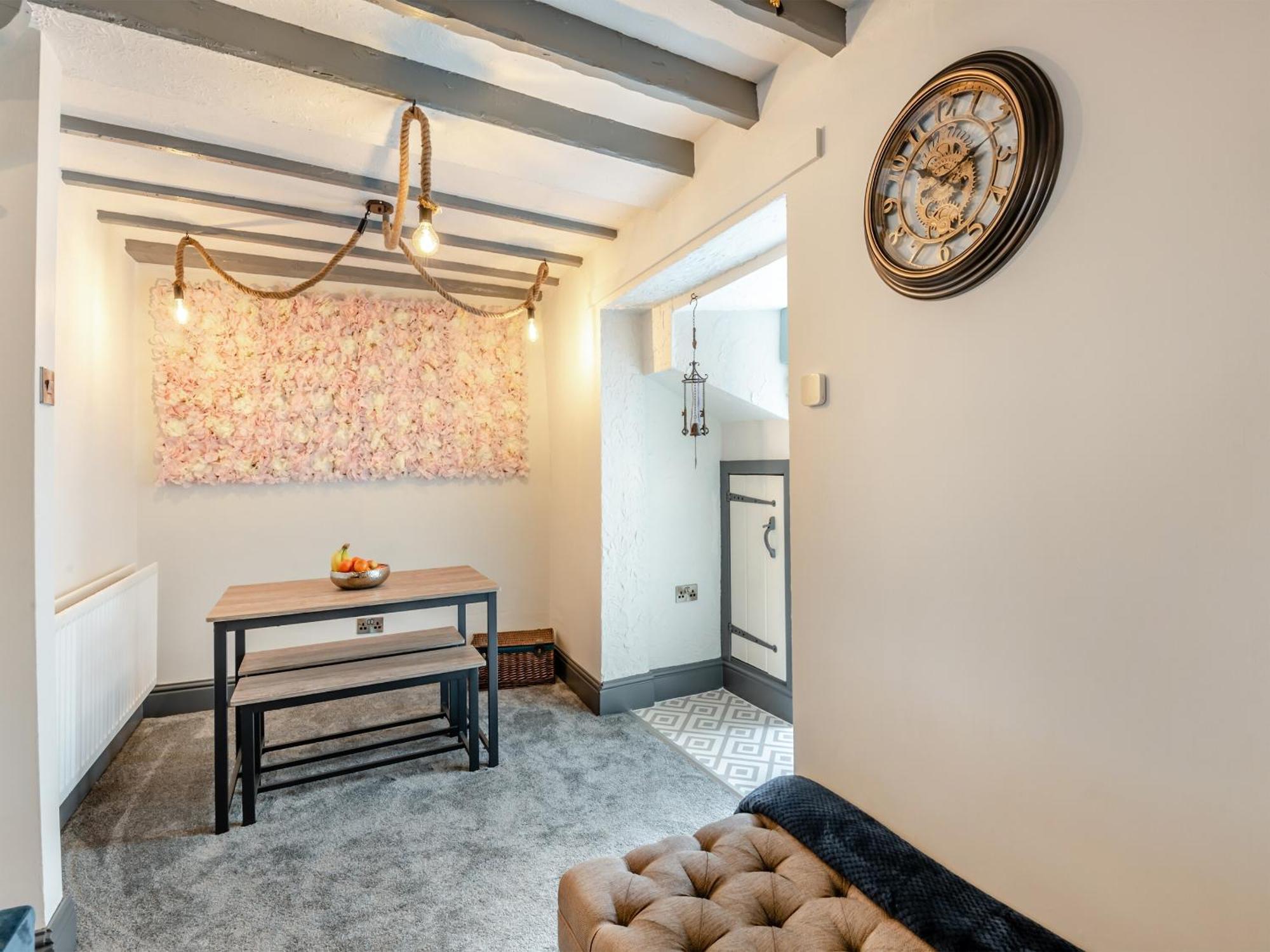 The Tipsy Bee At 143, Villa Guisborough Dış mekan fotoğraf